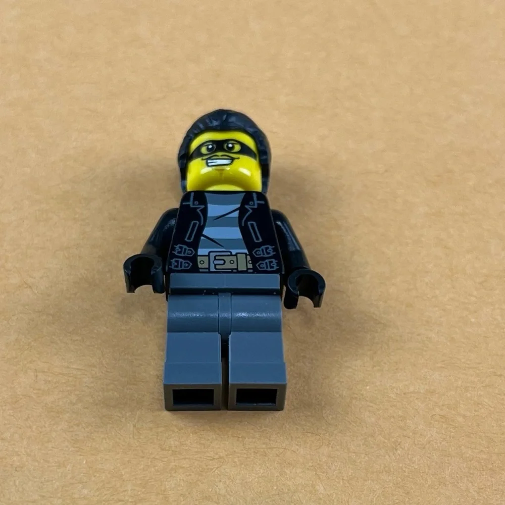 LEGO Cty 0475 City Bandit Mask City Town Police Minifigure 2”